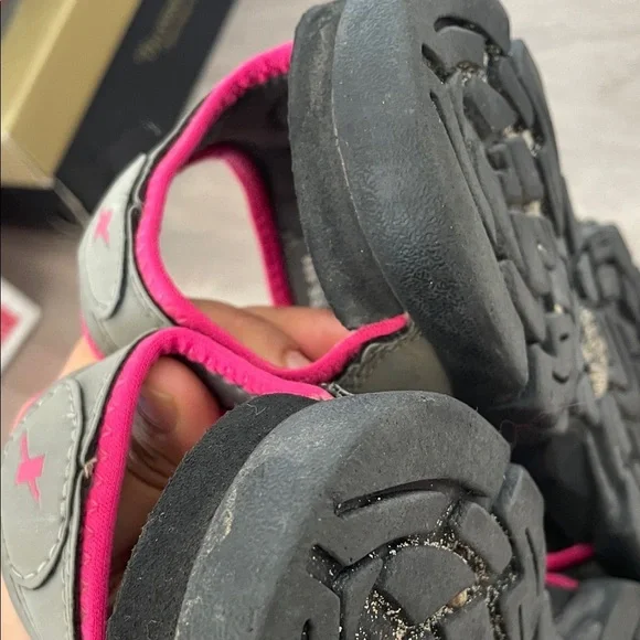 Sporty Black and Pink Sandals - Picture 7 of 7